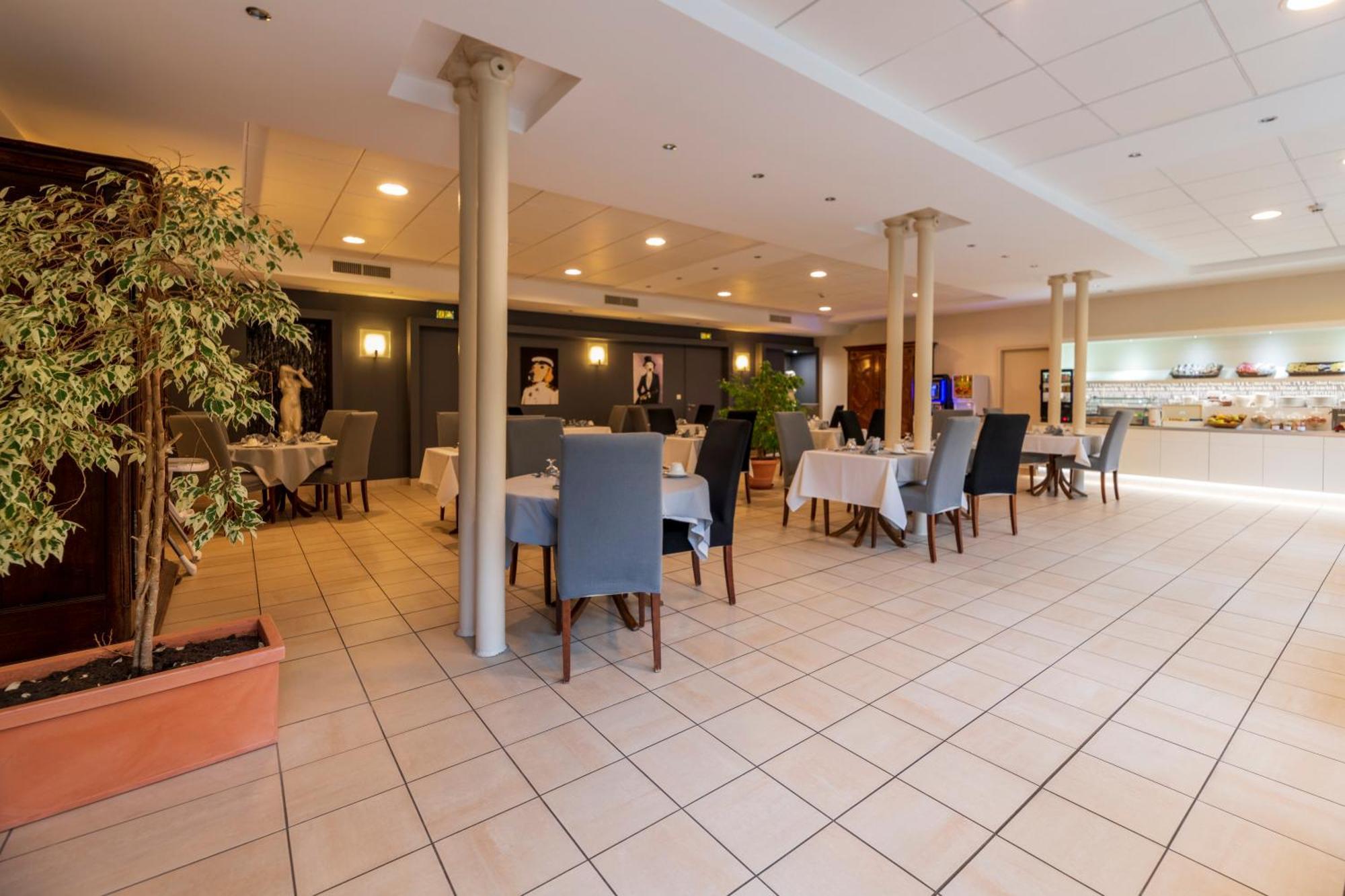 Hotel Cerise - Les Sources Люксойл-ле-Бан Екстериор снимка