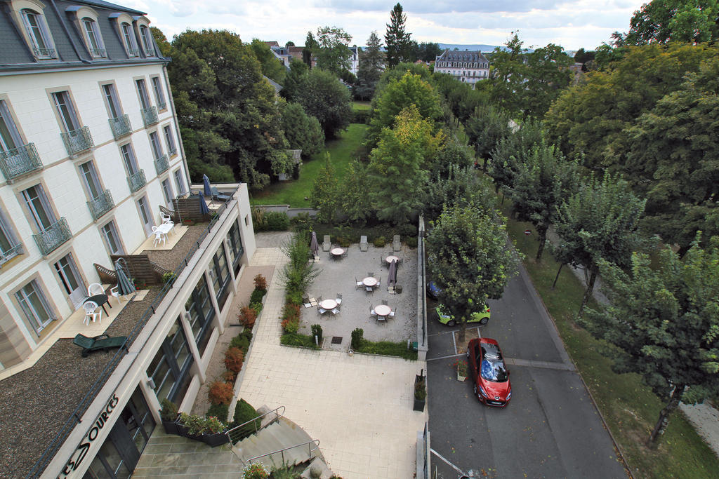 Hotel Cerise - Les Sources Люксойл-ле-Бан Екстериор снимка